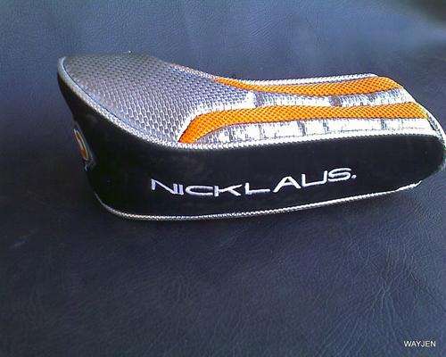 NICKLAUS. DUAL POINT GOLF CLUB COVER.ADJUSTABLE ATTACHMENT FOR EACH OF YOUR CLUBS. GOOD CONDITION.