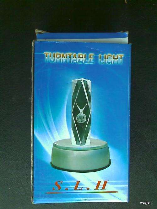 TURNTABLE LIGHT ONLY. (CRYSTAL NOT SUPPLIED.) BASE AND POWER SUPPLY ONLY. BATTERIES OR MAINS.