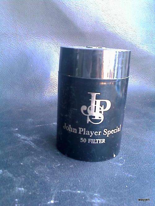 JPS-JOHN PLAYER SPECIAL CIGARETTE HOLDER. TAKES 50 FILTER CIGARETTES. SLIGHT WEAR.