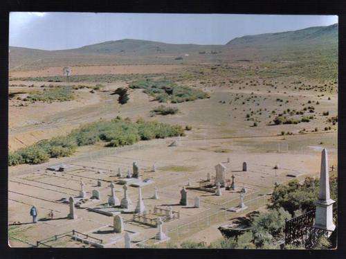 GEN. WAUCHOPE MEMORIAL. CEMETERY, MATJIESFONTEIN POSTCARD. UNUSED. SLIGHT WEAR.