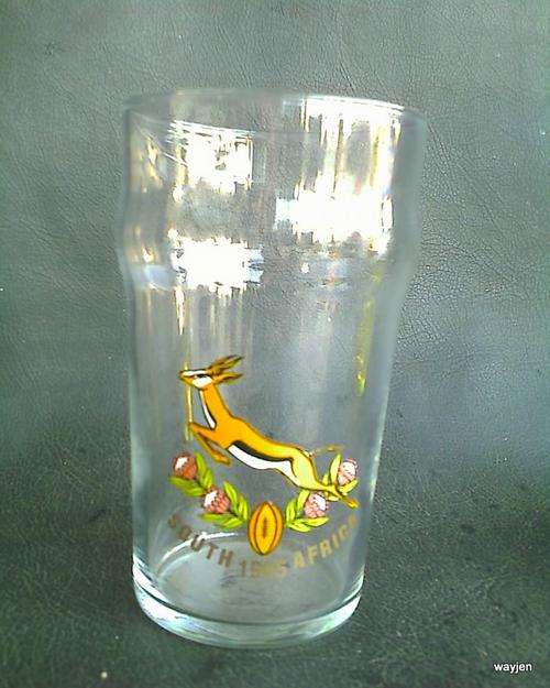 SPRINGBOKS RUGBY SOUTH AFRICA 1995 BIG DRINKING GLASS.15cm HIGH. 8cm WIDE MOUTH. NO CHIPS OR CRACKS.