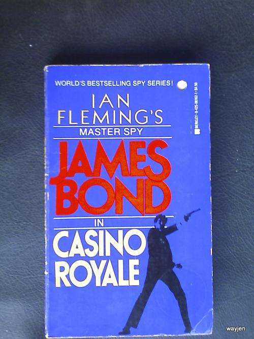 JAMES BOND. IAN FLEMING'S CASINO ROYALE. PAPERBACK. 180 PAGES. SOME SIGHT WEAR.