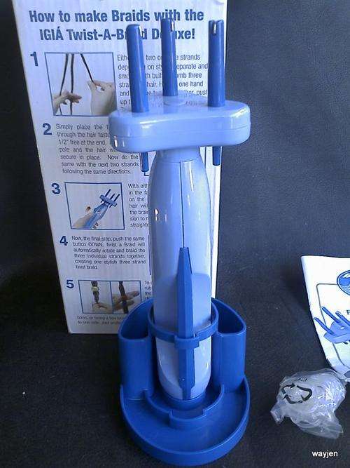 IGIA. TWIST A-BRAID. WORKING 100%. INSTRUCTION MANUAL.COMES WITH STAND & ELASTICS & BUILT IN COMB.