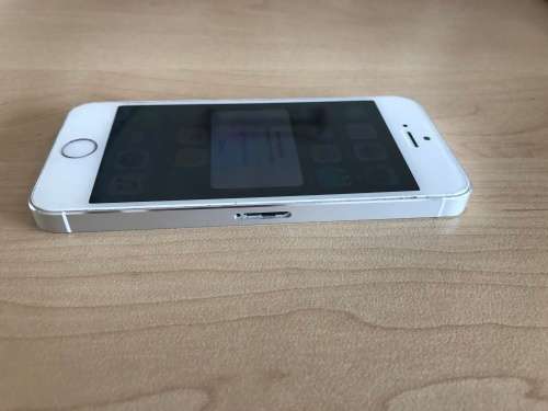 Apple Iphone 5S 16GB. Please read!!