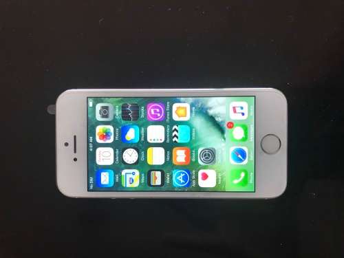 Apple Iphone 5S 16GB. Please read.