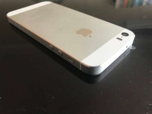 Apple Iphone 5S 16GB. Please read.
