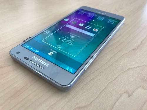 Samsung Galaxy A5. Silver. Please view pictures