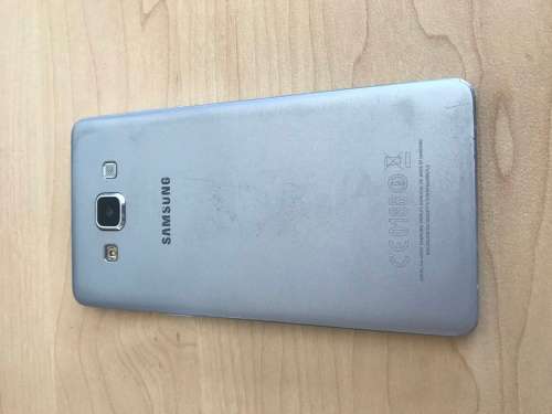 Samsung Galaxy A5. Silver. Please view pictures