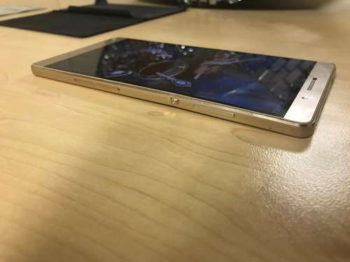 Huawei P8 Max 64GB. Gold. Dual sim.