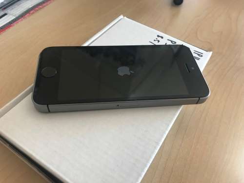Apple Iphone SE 16GB. Space Grey.