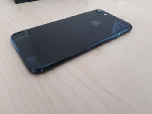 iPhone 7 |128GB | Jet Black. Local stock. Clearout!!
