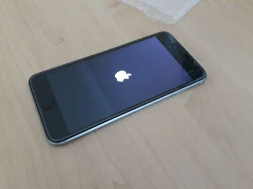 Apple Iphone 6 Plus 16GB. Please read.