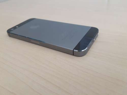 Apple Iphone 5S 16GB! Space grey.