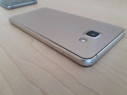 Samsung Galaxy A5 (2016) | 16GB |