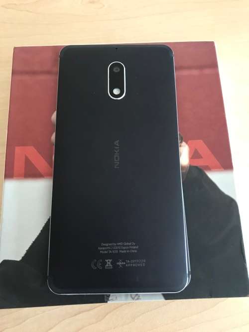Nokia 6 - like new. Android!
