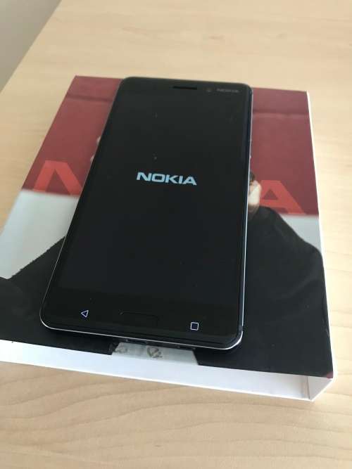 Nokia 6 - like new. Android!