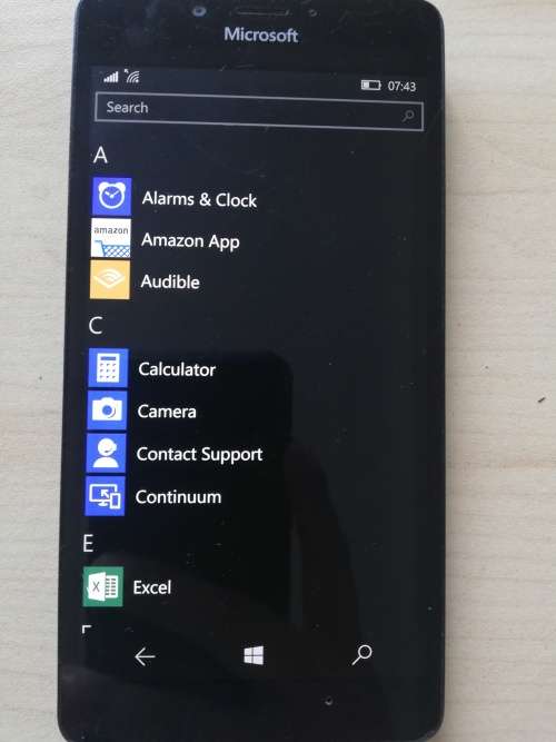 Microsoft Lumia 950 x 2 devices |