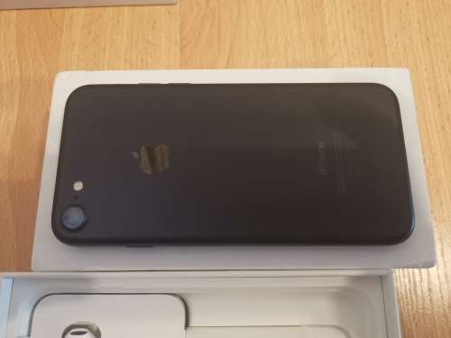 iPhone 7 |32GB | Black | Local stock.