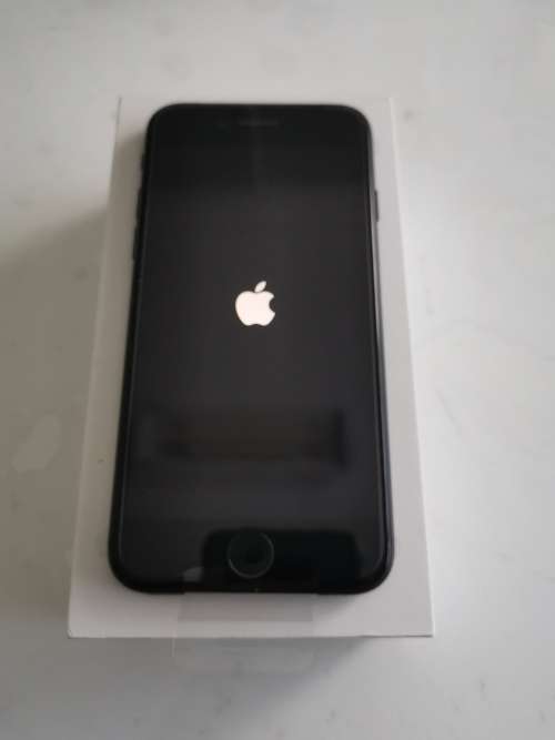 iPhone 7 |32GB | Black| Local stock.