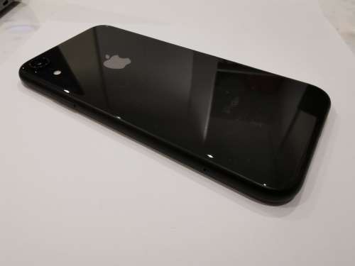 Apple iPhone XR 64GB