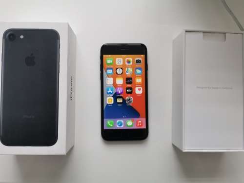 Apple Iphone 8 64GB | Local stock