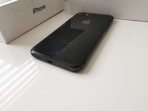 Apple Iphone 8 64GB | Local stock