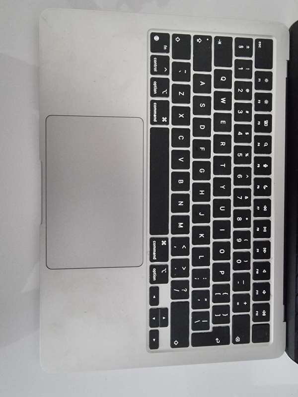 Apple MacBook Air 13-inch | Apple M2 chip | 256GB - Silver