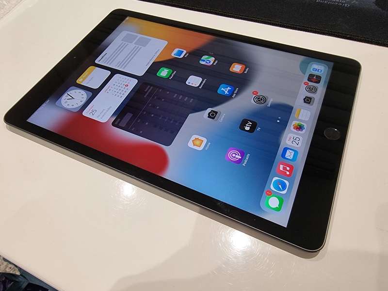 iPad (2019, 10.2-inch , 7th Generation) Wi-Fi 128GB - Grey