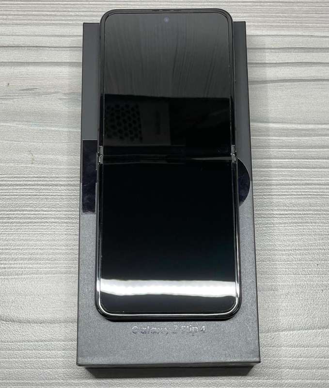 Samsung Galaxy Z Flip 4 5G Graphite 256GB