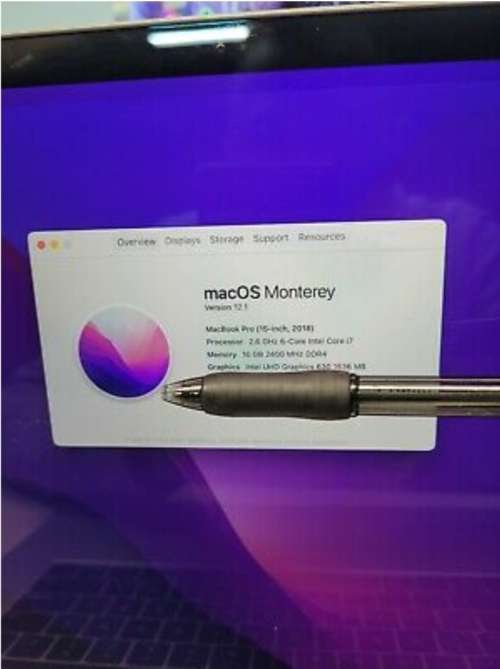 Apple MacBook Pro 15 (512GB SSD, Intel Core i7 2.6 GHz, 16GB) Laptop