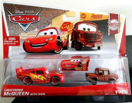Disney Pixar Cars Lightning McQueen with sign & Fred