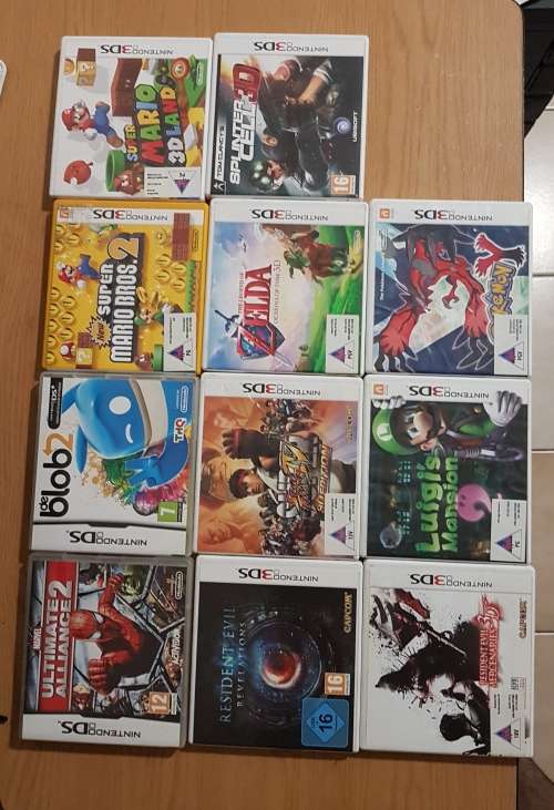Nintendo 3DS + 11 Games + Circlepad Pro
