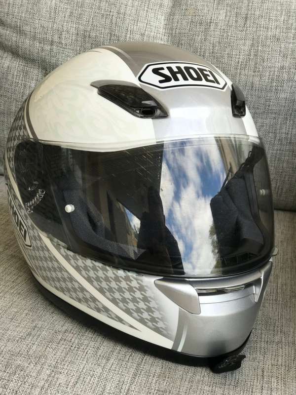 Shoei helmet (Medium) 57cm-58cm
