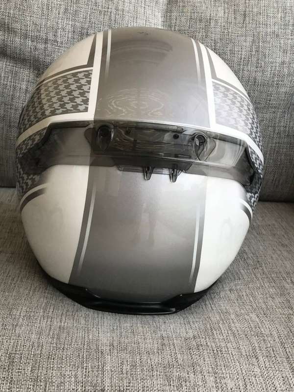 Shoei helmet (Medium) 57cm-58cm
