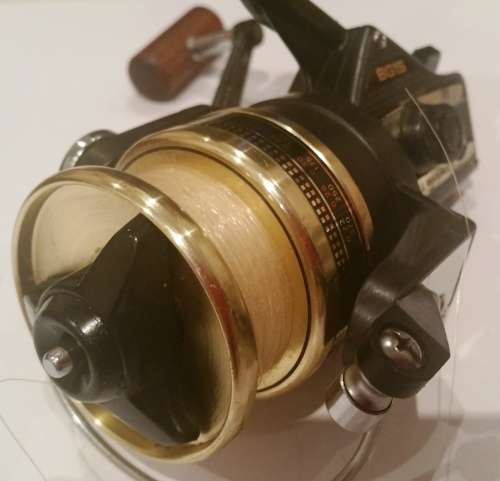 DAIWA BLACK GOLD SPINNING REEL (BG15)
