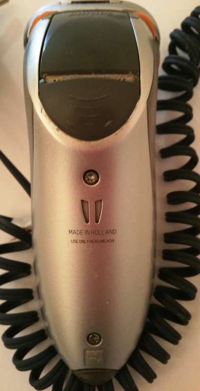 PHILIPS PHILISHAVE SMARTTOUCH-XL FOR SPARES OR REPAIRS - NOT WORKING