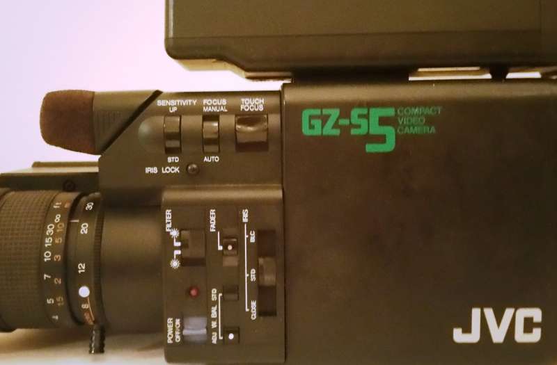 JVC GZ-S5 COMPACT COLOUR VIDEO CAMERA - TOTAL REWIND TO VINTAGE