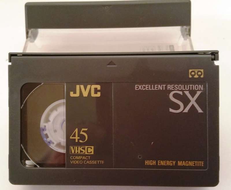 JVC GZ-S5 COMPACT COLOUR VIDEO CAMERA - TOTAL REWIND TO VINTAGE
