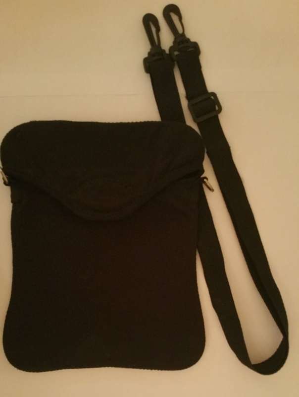 7.4" TABLET: TWO SIM-SLOTS, FRONT & REAR CAMERA, STAND, SCREEN PROTECTOR, BAG