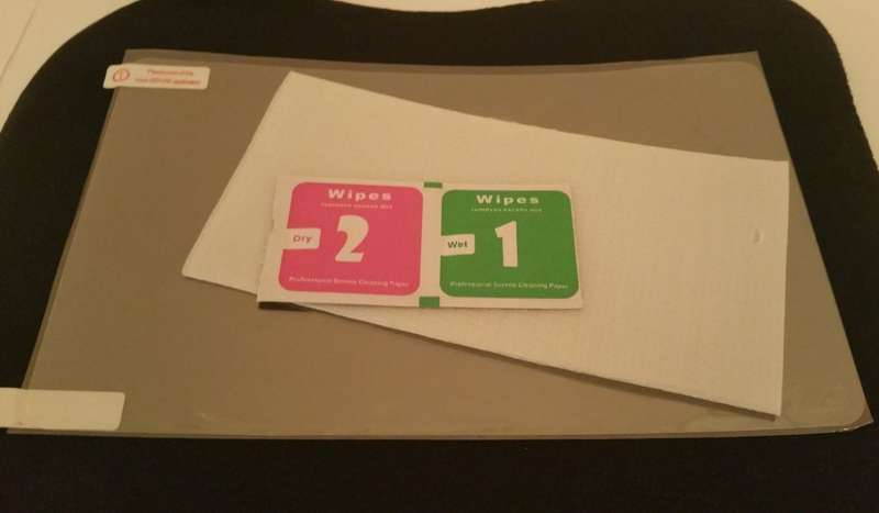 7.4" TABLET: TWO SIM-SLOTS, FRONT & REAR CAMERA, STAND, SCREEN PROTECTOR, BAG