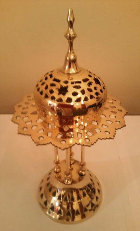 MIDDLE EASTERN (PERSIAN-TURKISH-MOROCCAN-ISLAMIC) LAMP AND INCENSE BURNER