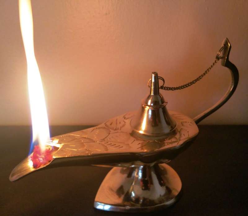 SOLID BRASS ALADDIN GENIE LAMP
