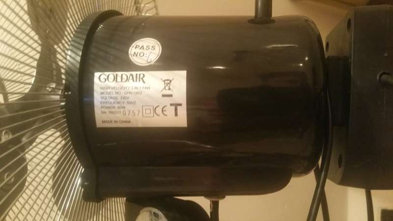 GOLDAIR HIGH VELOCITY 3-IN-1 STANDING/FLOOR-DESK/WALL MOUNT 45cm FAN - NOT WORKING - REPAIR OR PARTS