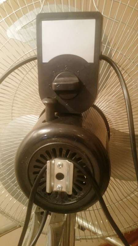 GOLDAIR HIGH VELOCITY 3-IN-1 STANDING/FLOOR-DESK/WALL MOUNT 45cm FAN - NOT WORKING - REPAIR OR PARTS