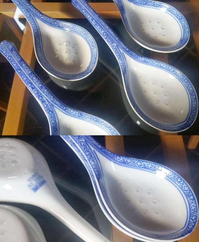 CHINESE DINNER/DINING SERVICE HUGE COLLECTION OF PIECES: RICE PATTERN AND BRASS