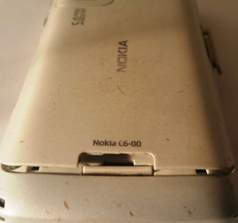NOKIA C6 MOBILE PHONE