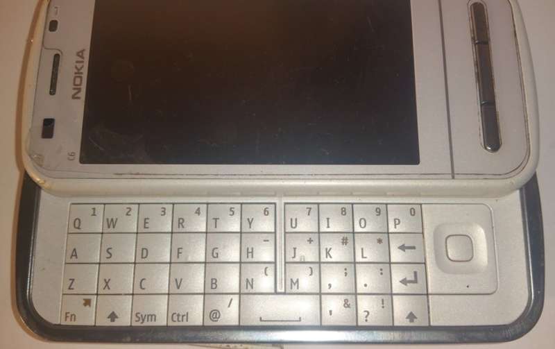 NOKIA C6 MOBILE PHONE