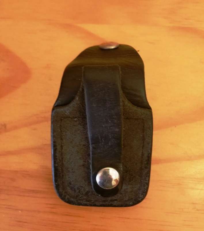 LEATHER ZIPPO POUCH