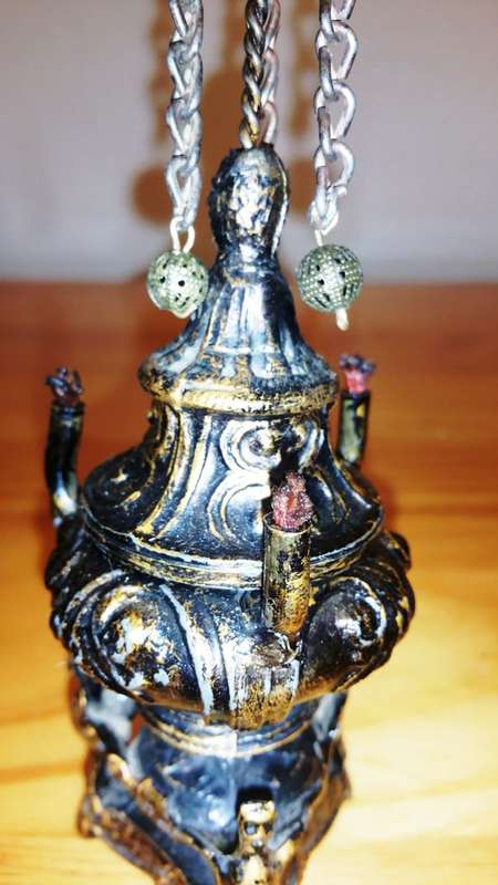 ANTIQUATED OIL LAMP ~ MEDIEVAL GOTHIC