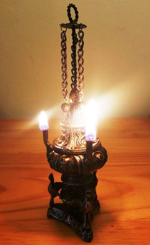 ANTIQUATED OIL LAMP ~ MEDIEVAL GOTHIC